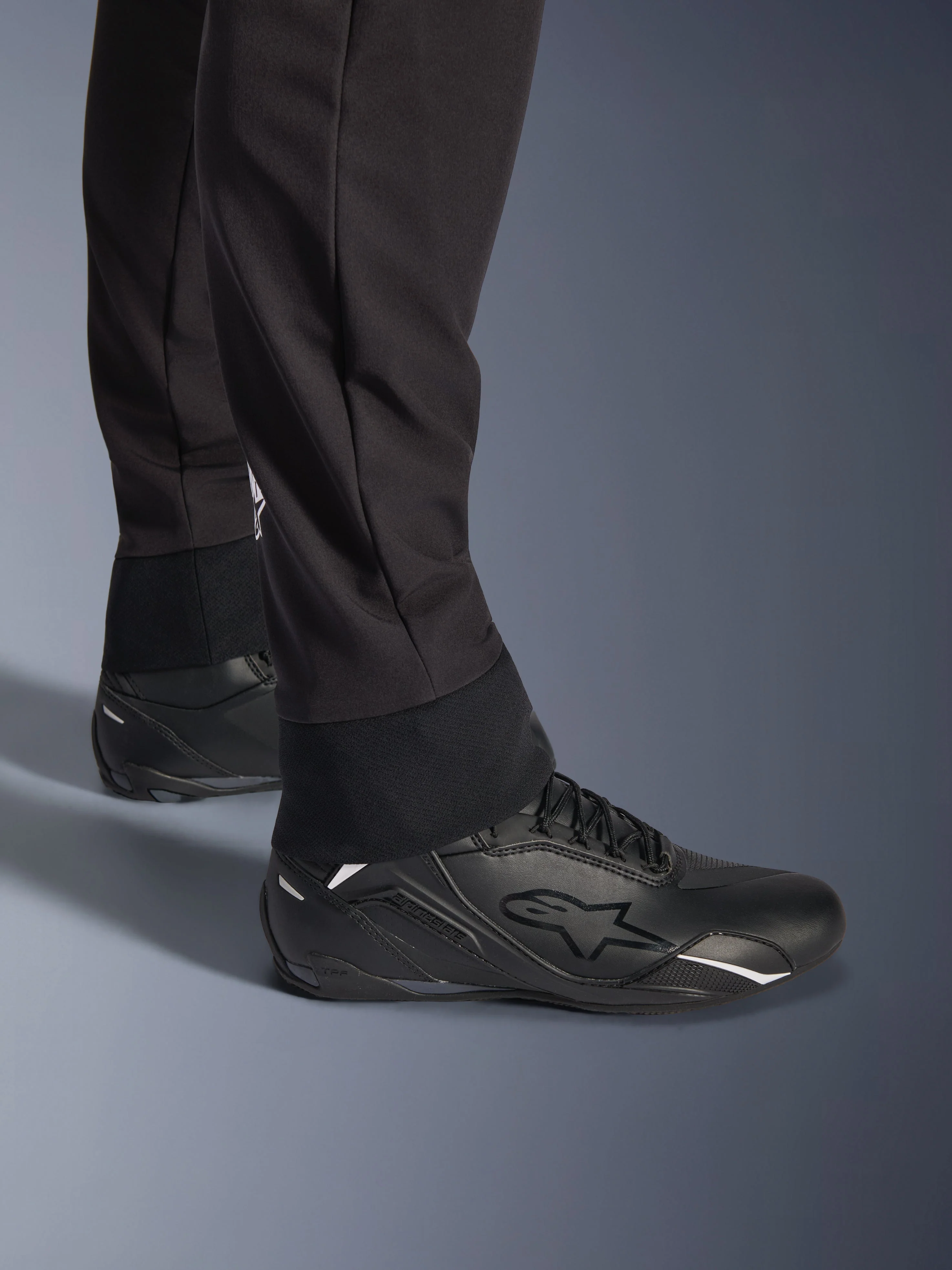 Pantalones Aeroshell - Image 9