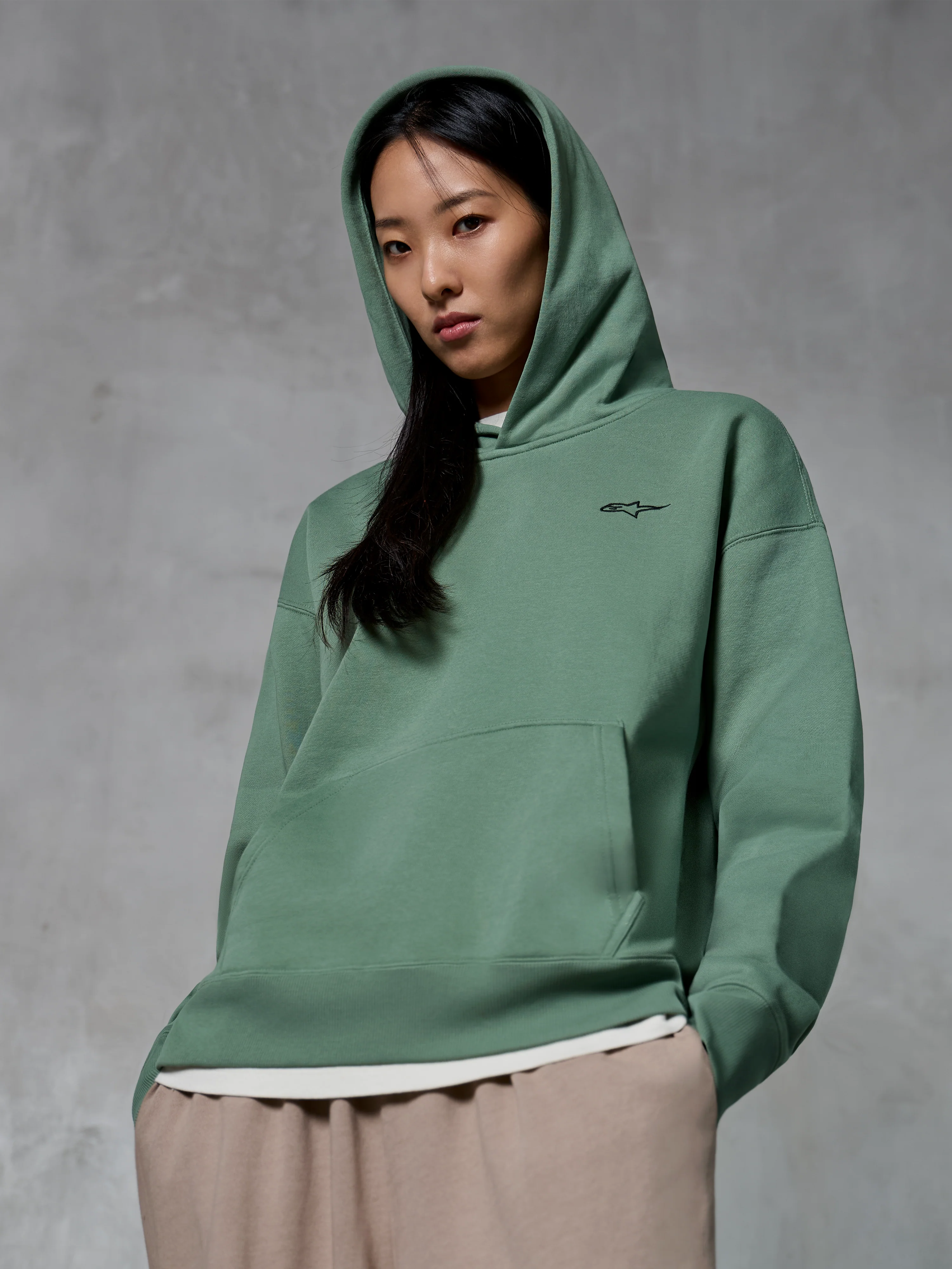 Sudadera Essentials Ageless - Image 6