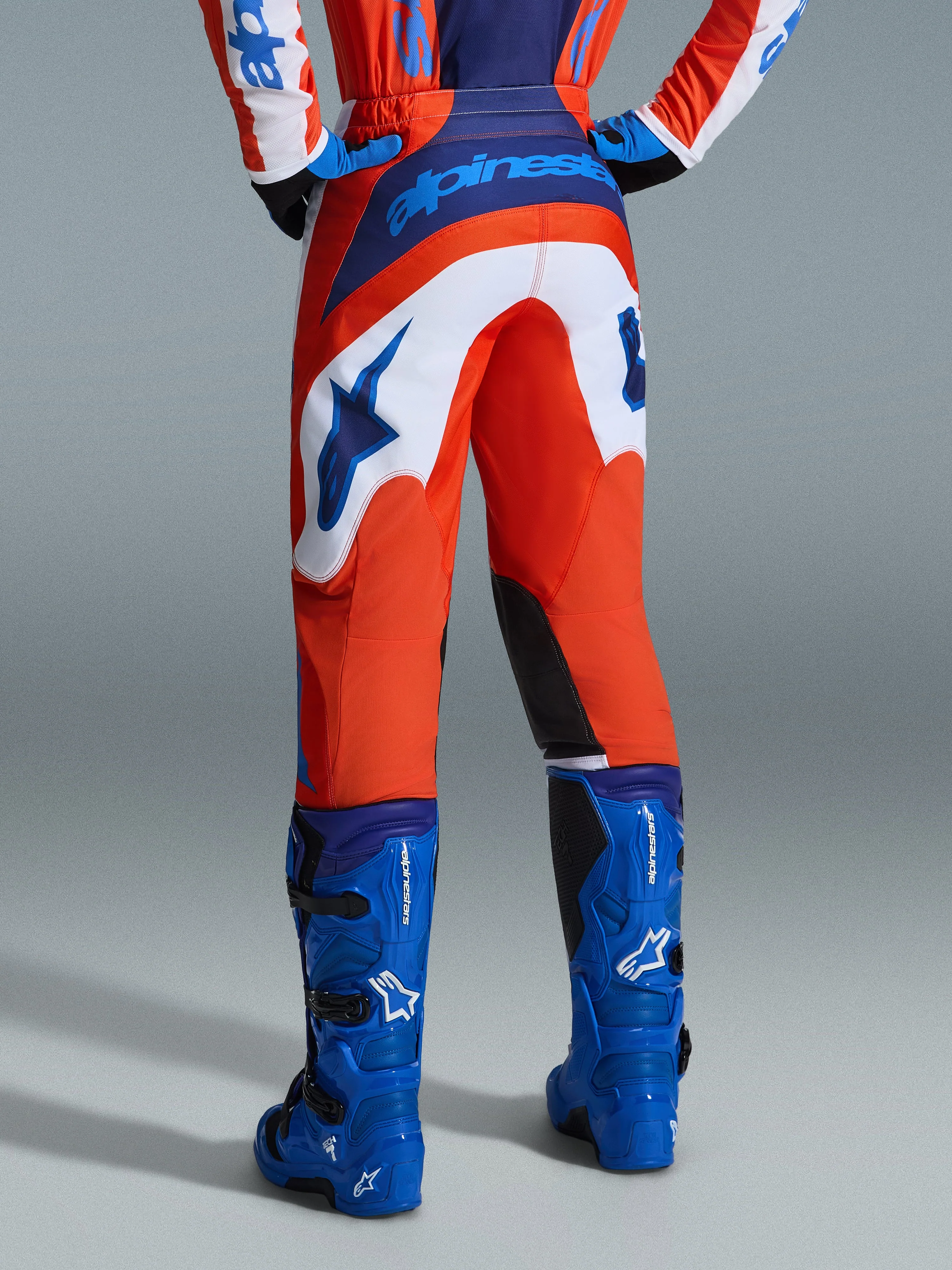 Pantalones Fluid Grid 2026 - Image 3
