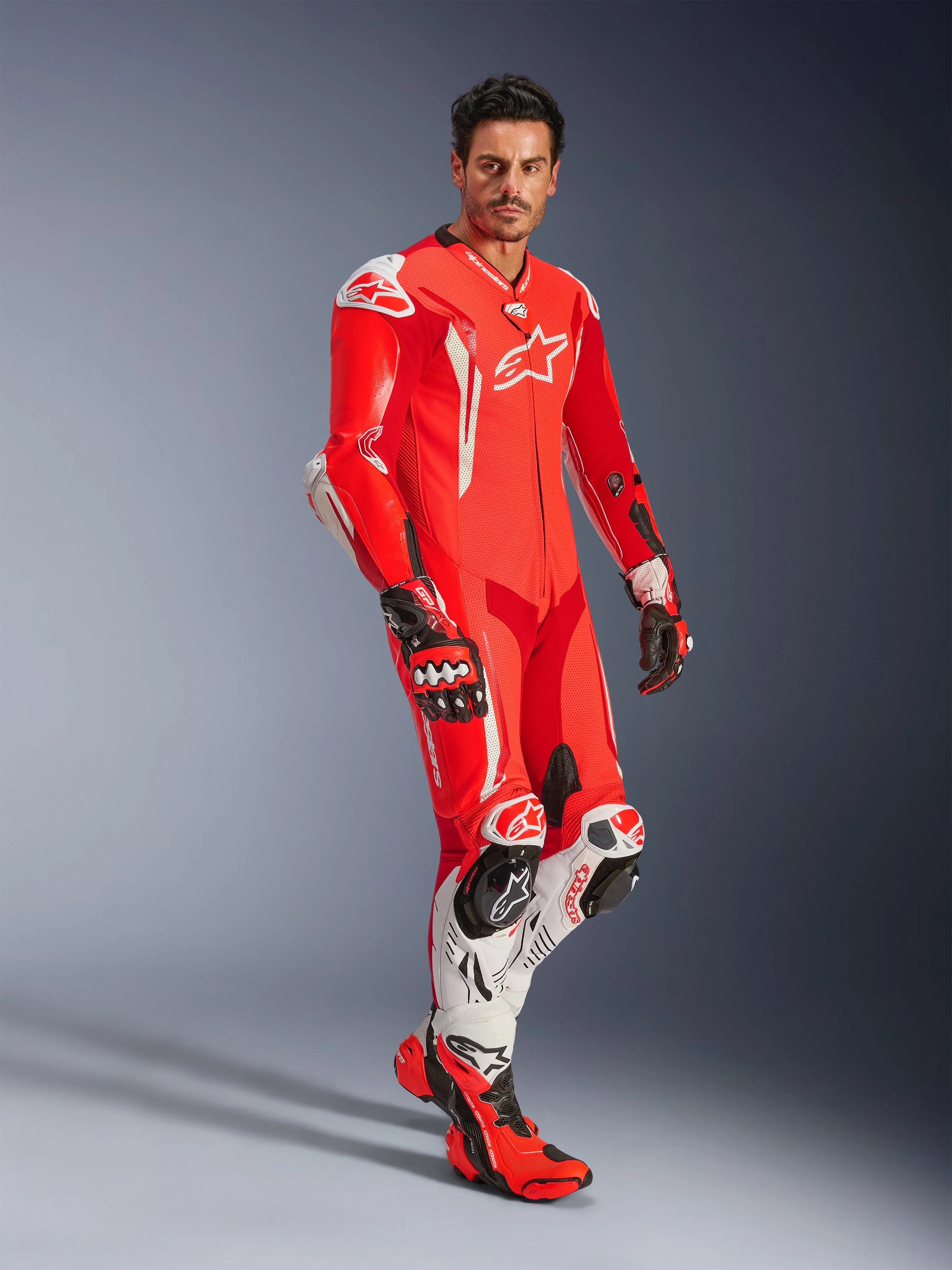Mono De Cuero GP Tech V5 1 Pieza - Image 2